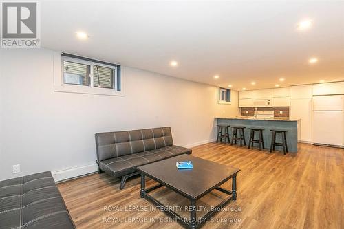 2347 Baseline Road, Ottawa, ON - Indoor Photo Showing Living Room