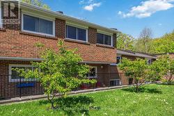123 - 90 EDGEWOOD AVENUE Toronto, ON M4L 3H1