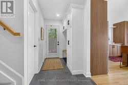 Foyer - 