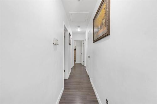 74 Woodcrest Drive, Winnipeg, MB - Indoor Photo Showing Other Room