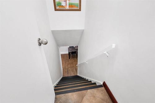 74 Woodcrest Drive, Winnipeg, MB - Indoor Photo Showing Other Room