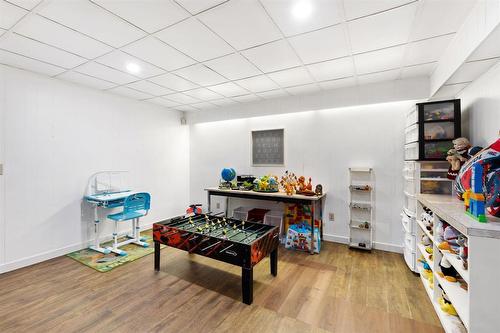 74 Woodcrest Drive, Winnipeg, MB - Indoor