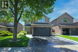 2400 EDEN VALLEY Drive  Oakville, ON L6H 6K9
