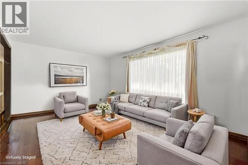 56 Gordon Street, Cambridge, ON - Indoor Photo Showing Living Room