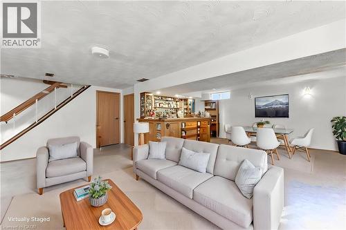 56 Gordon Street, Cambridge, ON - Indoor Photo Showing Living Room