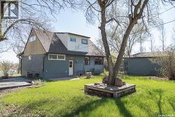 611 Saskatchewan AVENUE  Kerrobert, SK S0L 1R0