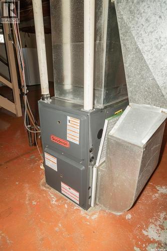 611 Saskatchewan Avenue, Kerrobert, SK - Indoor Photo Showing Basement