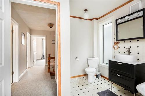 571 Fleet Ave, Winnipeg, MB 