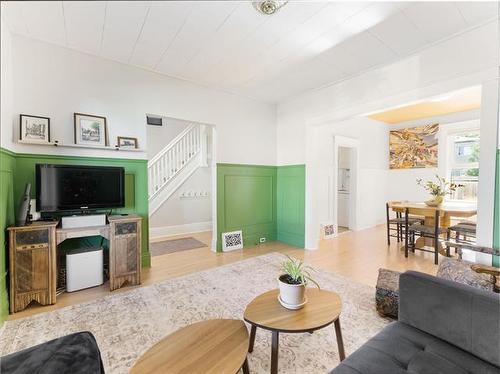 507 Home St, Winnipeg, MB 