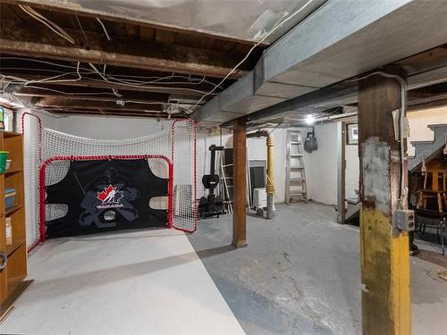 507 Home St, Winnipeg, MB 