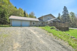 751 Ch. de Chertsey Sainte-Marguerite-Du-Lac-Masson, QC J0T 1L0