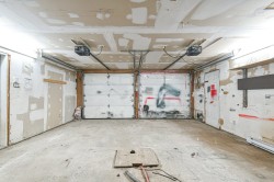 Garage - 