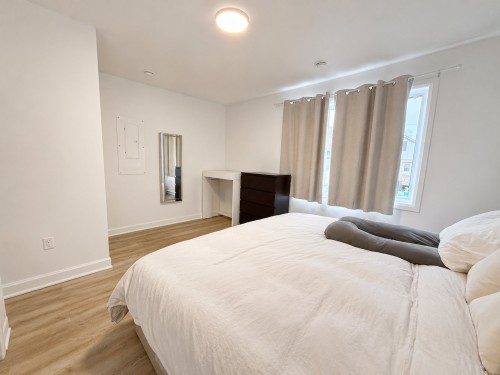 Master Bedroom - 3-22 Rue Joron, Salaberry-De-Valleyfield, QC - Indoor Photo Showing Bedroom