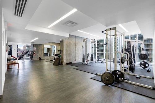 Exercise Room - 2303-1050 Rue Drummond, Montréal (Ville-Marie), QC - Indoor Photo Showing Gym Room