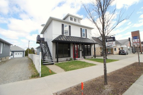 Façade - 221 1Re Avenue E., Amos, QC - Outdoor With Facade