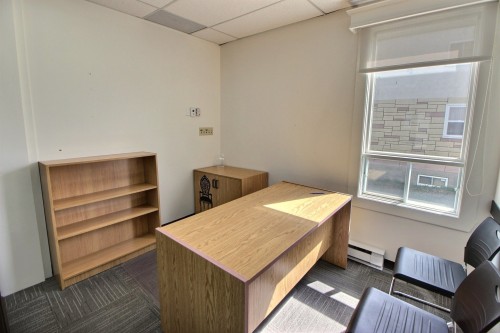 Bureau - 221 1Re Avenue E., Amos, QC - Indoor