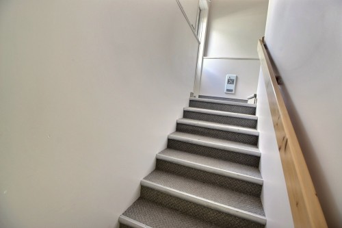 Escalier - 221 1Re Avenue E., Amos, QC - Indoor Photo Showing Other Room