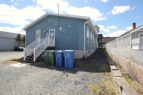 Face arrière - 221 1Re Avenue E., Amos, QC - Outdoor With Exterior