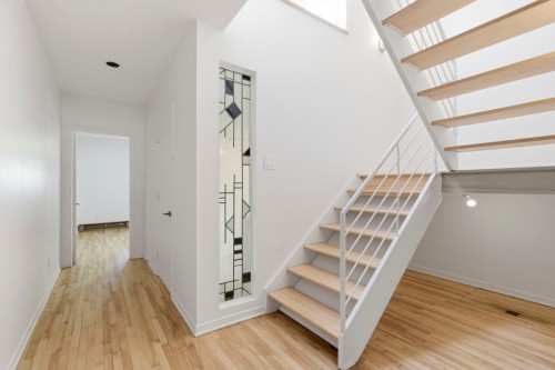 Escalier - 5032 Rue Marquette, Montréal (Le Plateau-Mont-Royal), QC - Indoor Photo Showing Other Room