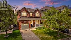 148 MONTREAL CIRCLE  Hamilton, ON L8E 0C8
