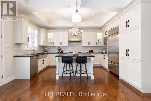 Chef Inspired Kitchen - 113 Burns Boulevard, King, ON 