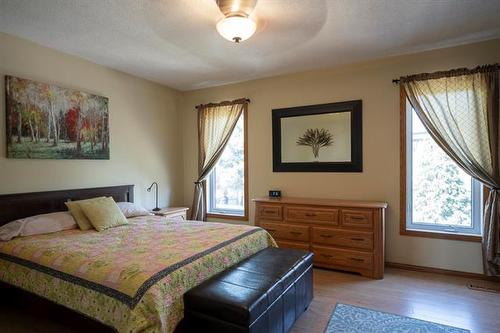 588 Chalfont Rd, Winnipeg, MB 
