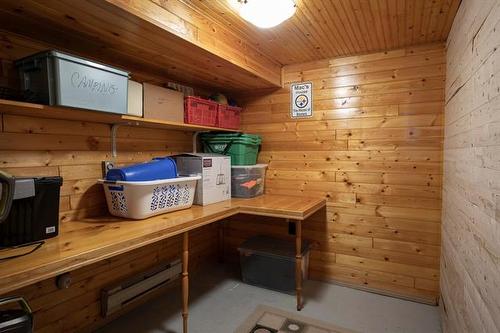 588 Chalfont Rd, Winnipeg, MB 