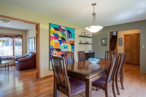 588 Chalfont Rd, Winnipeg, MB 