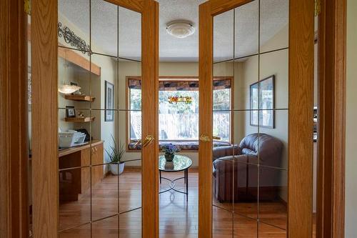 588 Chalfont Rd, Winnipeg, MB 
