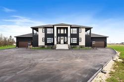 92 MAGALAS AVE West St Paul, MB R4A 0B5