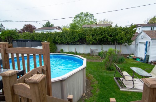 Piscine - 1695 Av. Kent, Chambly, QC - Outdoor With Above Ground Pool With Backyard