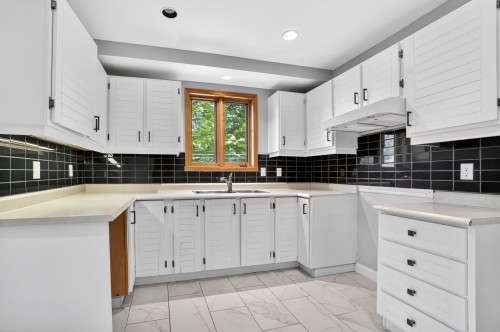 Cuisine - 61 Rue Beaudoin, Repentigny (Repentigny), QC - Indoor Photo Showing Kitchen