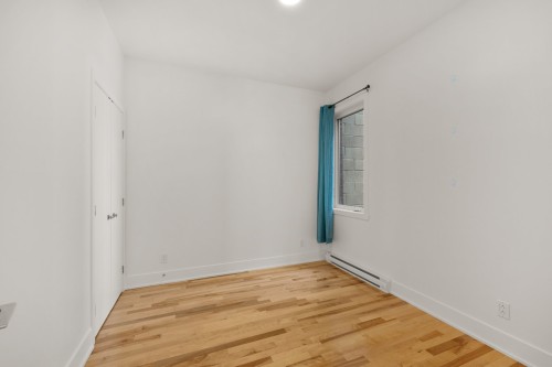 Chambre à coucher - 202-25 Rue Bélanger, Montréal (Rosemont/La Petite-Patrie), QC - Indoor Photo Showing Other Room