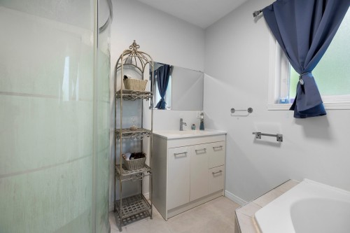 Salle de bains - 357B Ch. Du Fleuve, Coteau-Du-Lac, QC - Indoor Photo Showing Bathroom