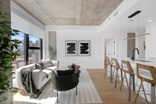 Living Room - 2214-245 Boul. Robert-Bourassa, Montréal (Ville-Marie), QC - Indoor