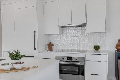 Kitchen - 2314-245 Boul. Robert-Bourassa, Montréal (Ville-Marie), QC - Indoor Photo Showing Kitchen With Upgraded Kitchen