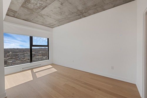 Living Room - 2314-245 Boul. Robert-Bourassa, Montréal (Ville-Marie), QC - Indoor Photo Showing Other Room