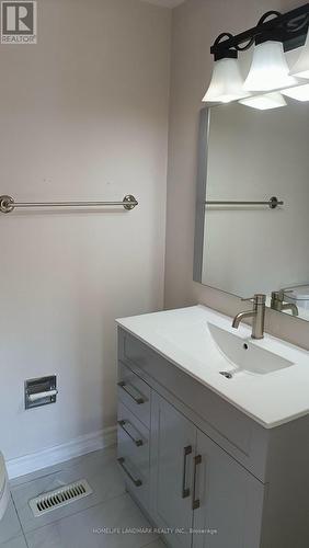 113 Wintermute Boulevard, Toronto, ON - Indoor Photo Showing Bathroom