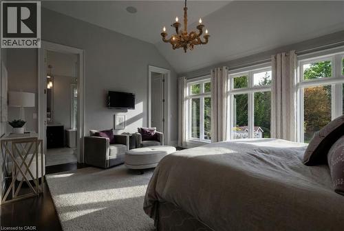 54 Bridle Path, Puslinch, ON - Indoor Photo Showing Bedroom