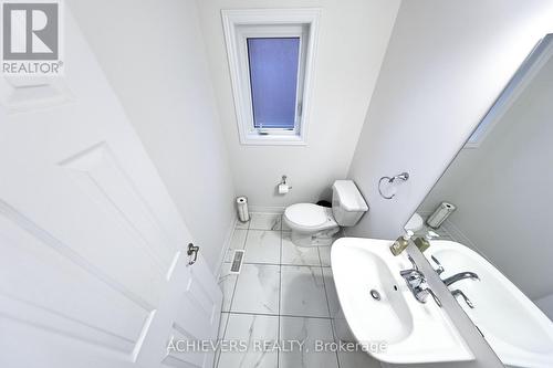 52 Branigan Crescent, Halton Hills, ON - Indoor Photo Showing Bathroom