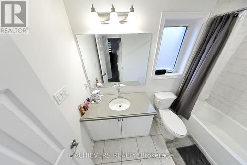 52 Branigan Crescent, Halton Hills, ON - Indoor Photo Showing Bathroom