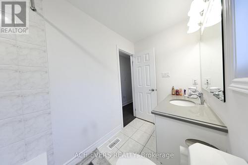 52 Branigan Crescent, Halton Hills, ON - Indoor Photo Showing Bathroom