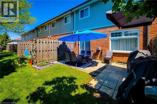 232 Stonehenge Drive Unit# 2, Ancaster, ON - Outdoor