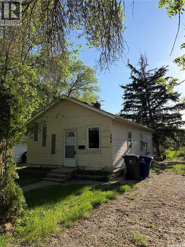 308 1St Street E, Delisle, SK 