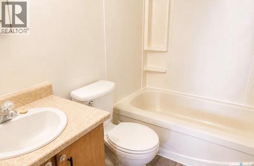 225 Westview Drive N, Coronach, SK - Indoor Photo Showing Bathroom