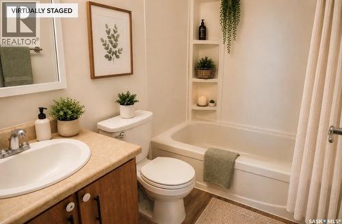 225 Westview Drive N, Coronach, SK - Indoor Photo Showing Bathroom