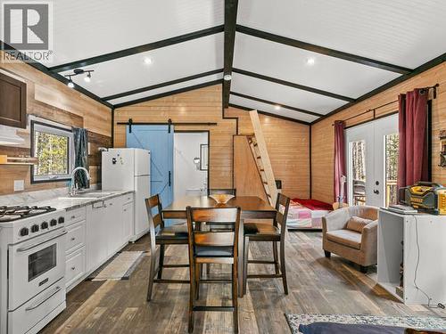 Lot 1197 Spirit Lake, Whitehorse South, YT - Indoor Photo Showing Kitchen