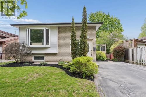 227 LIMERICK STREET  Oshawa (Vanier), ON L1J 7H2