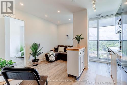 534 - 3100 Keele Street, Toronto (Downsview-Roding-Cfb), ON - Indoor