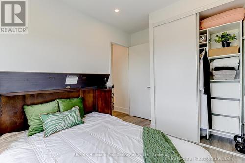 534 - 3100 Keele Street, Toronto (Downsview-Roding-Cfb), ON - Indoor Photo Showing Bedroom